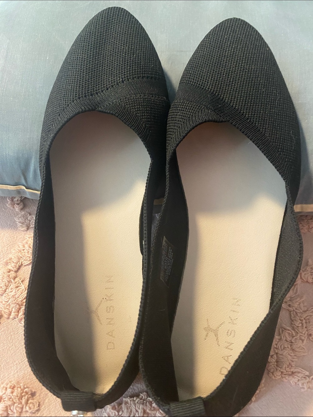 Danskin Black Knit Pointed-Toe Slip-On Flats